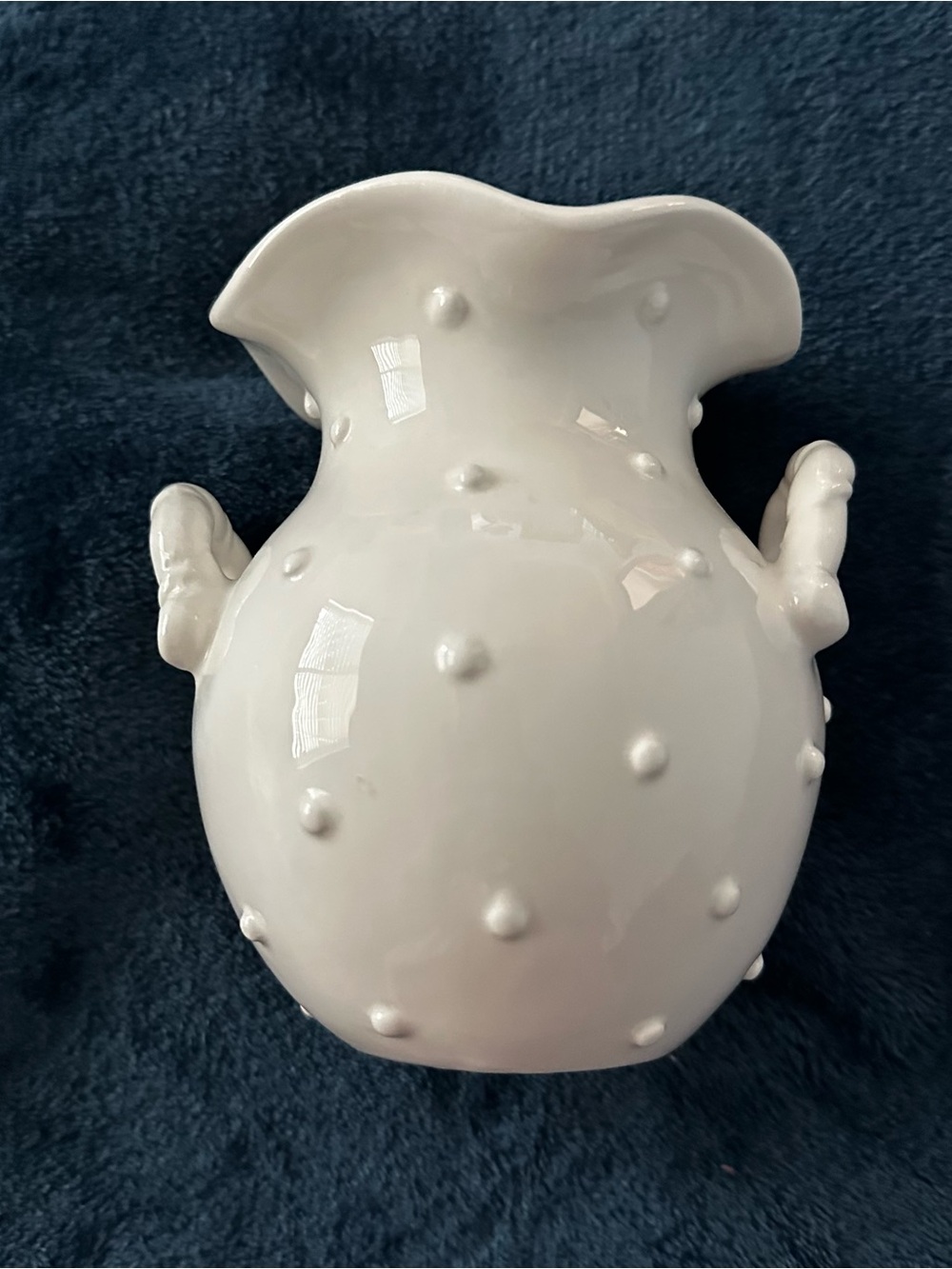 Beautiful & Fun Giorgio Beverly Hills White Ceramic Accent Vase